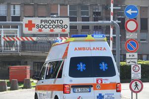 L'ingresso del pronto soccorso del Civile - Foto Gabriele Strada Neg © www.giornaledibrescia.it